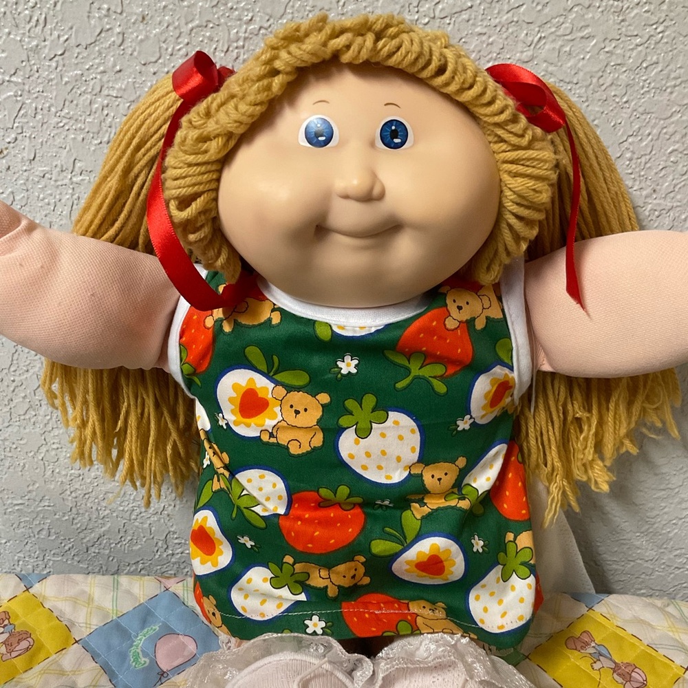VTG Cabbage Patch Kid Girl Butterscotch Hair Blue Eyes Head Mold #15 1987